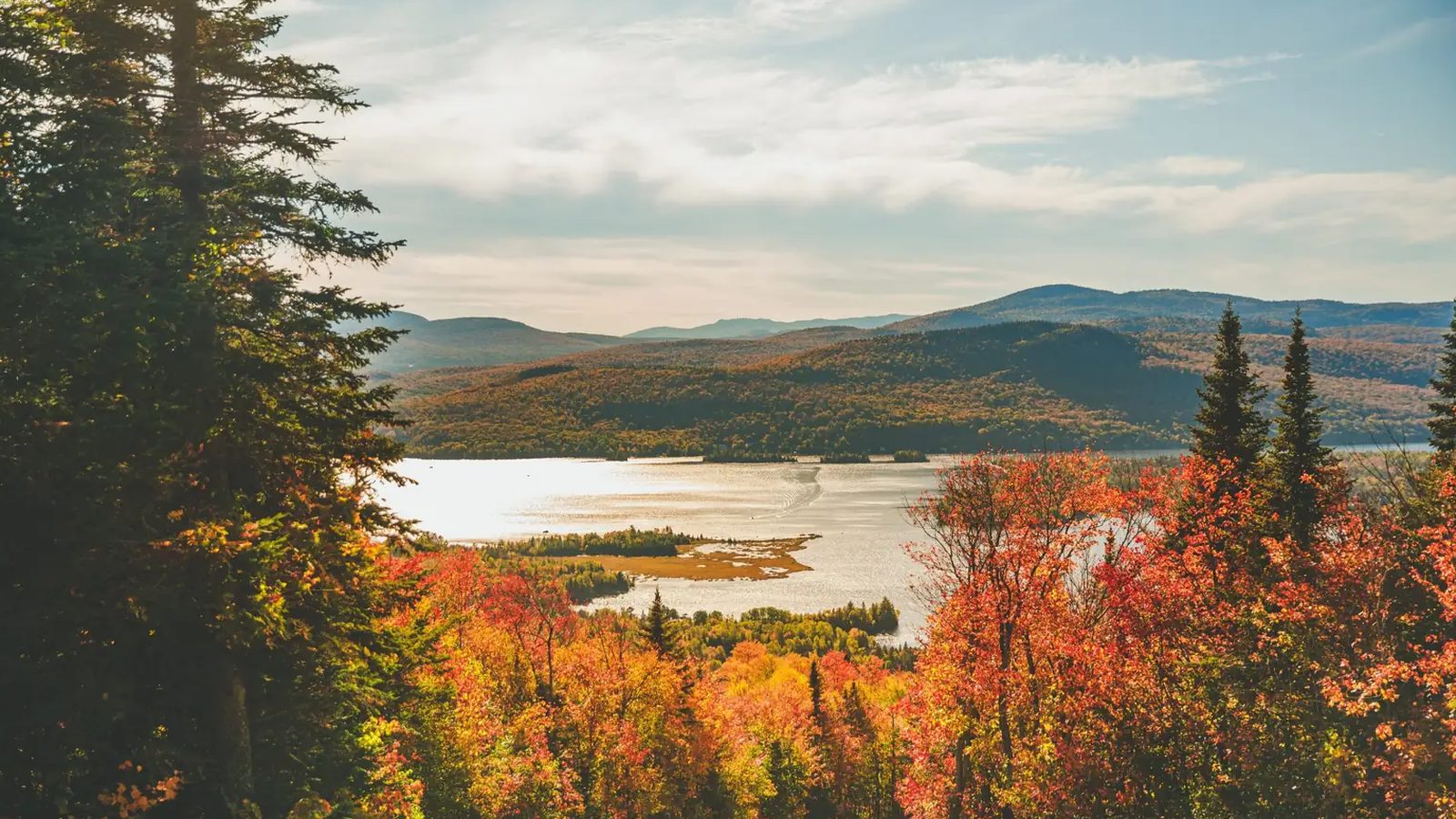 Saint-Donat en images : un coin de la ville (Lanaudière)